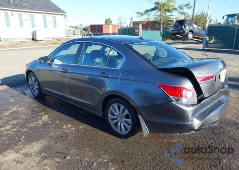 2011 Honda Accord 2.4 Ex-L z USA, uszkodzony, nr VIN 1HGCP2F87BA105568